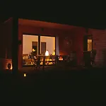 Maison Avec Terrasse En Bois Et Piscine וילה