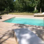 וילה Maison Avec Terrasse En Bois Et Piscine *