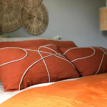 Maison Avec Terrasse En Bois Et Piscine Varaire