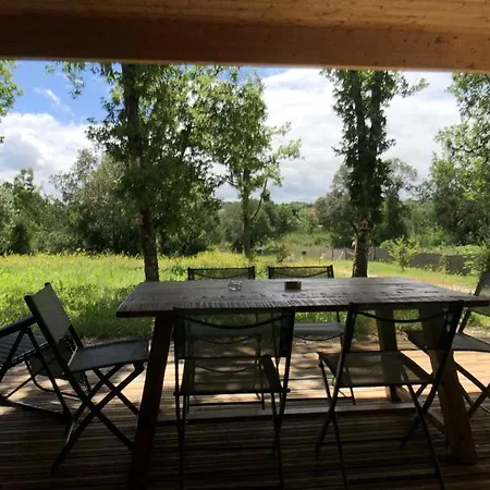 Maison Avec Terrasse En Bois Et Piscine *