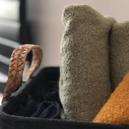 Maison Avec Terrasse En Bois Et Piscine * Varaire