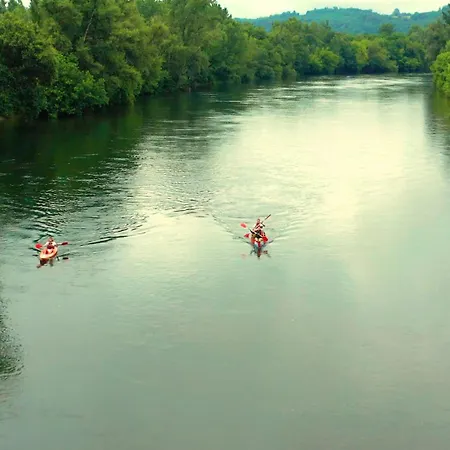 Maison Avec Terrasse En Bois Et Piscine Villa Varaire
