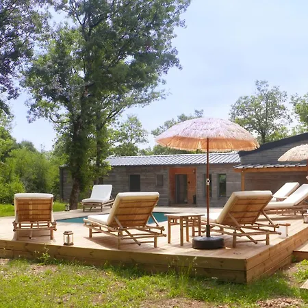 Maison Avec Terrasse En Bois Et Piscine Villa Varaire
