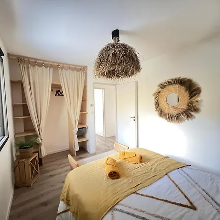 Maison Avec Terrasse En Bois Et Piscine Villa