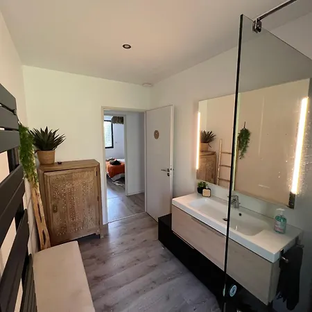 Maison Avec Terrasse En Bois Et Piscine Varaire