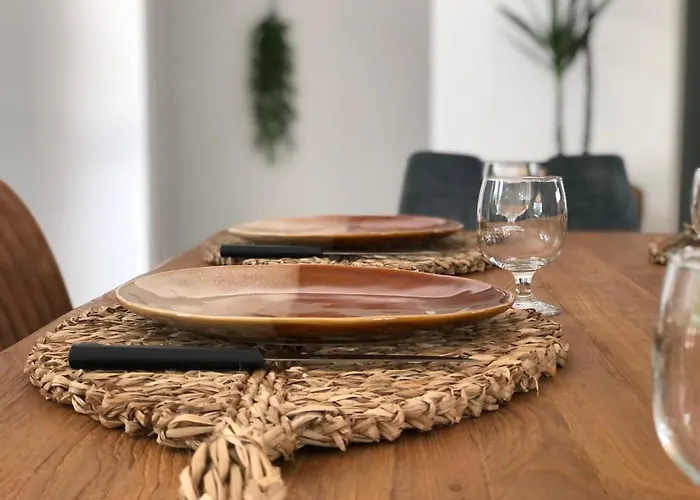 Maison Avec Terrasse En Bois Et Piscine