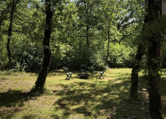 Maison Avec Terrasse En Bois Et Piscine * Varaire