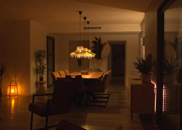 Вилла Maison Avec Terrasse En Bois Et Piscine Varaire